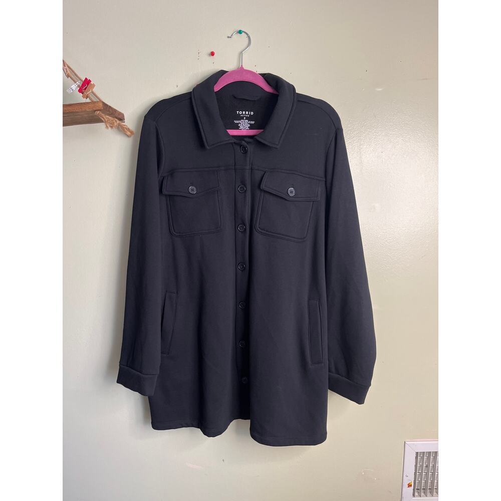 Torrid TRU Brushed Fleece Active Black Button Front Shacket, size 2X - Picture 3 of 11
